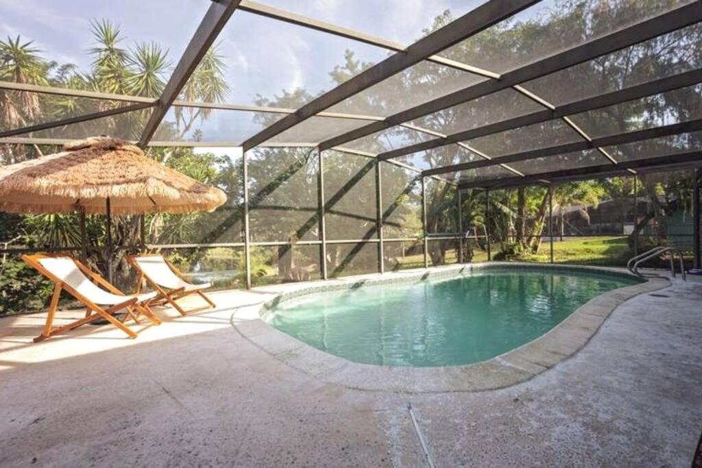 Cozy Lakefront Home W/ Pool -7 Mins From Legoland Winter Haven Exterior photo